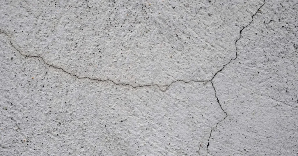 Hairline Crack and Structural Problem